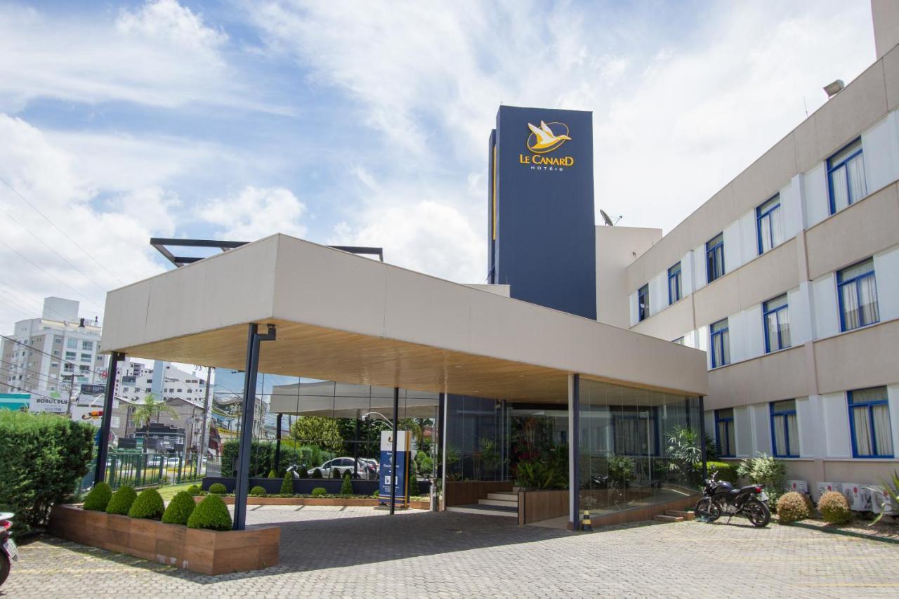Hotel Le Canard Лажис Экстерьер фото